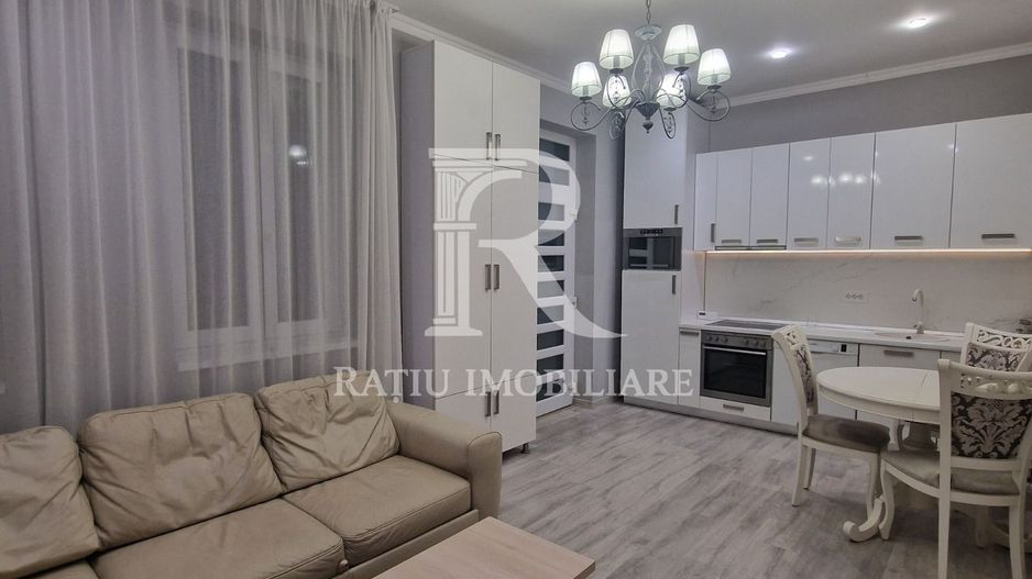 Apartament cu 3 camere | Central | Oradea - Poză 2
