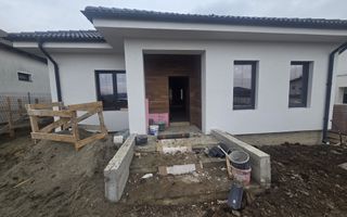 Casa pe un singur nivel | 500 mp teren | Selimbar - Poză 2