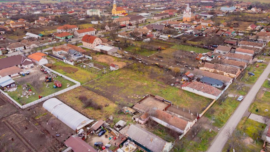 Casă bătrânească cu teren în Felnac - Poză 10