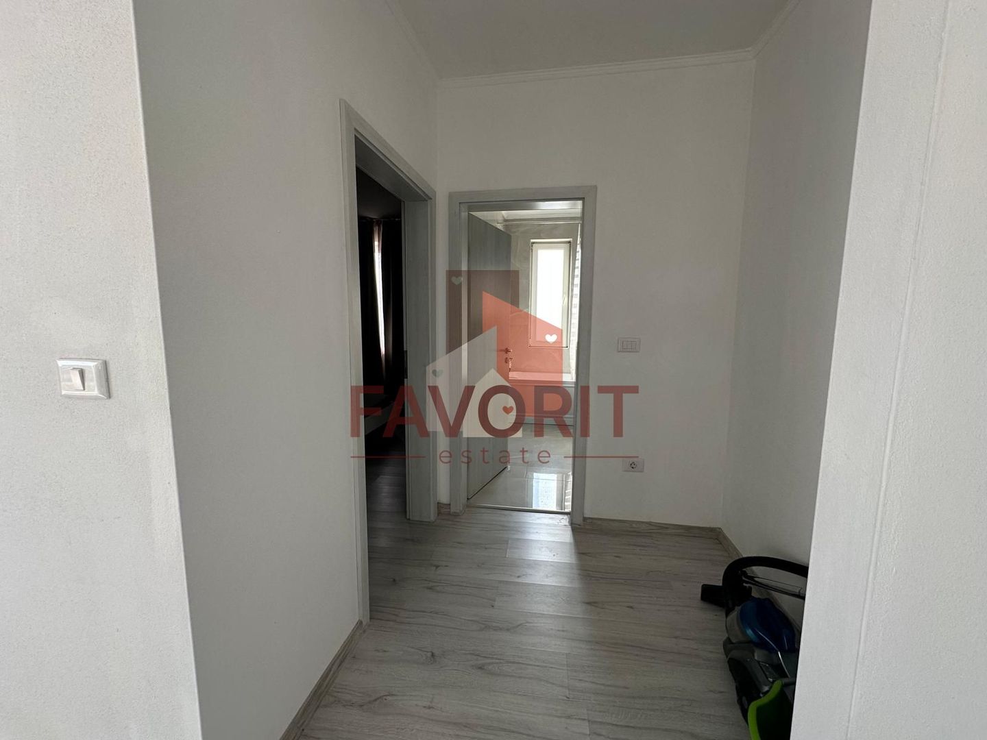 2 camere | centrala proprie | bloc nou | zona excelenta | - Poză 4