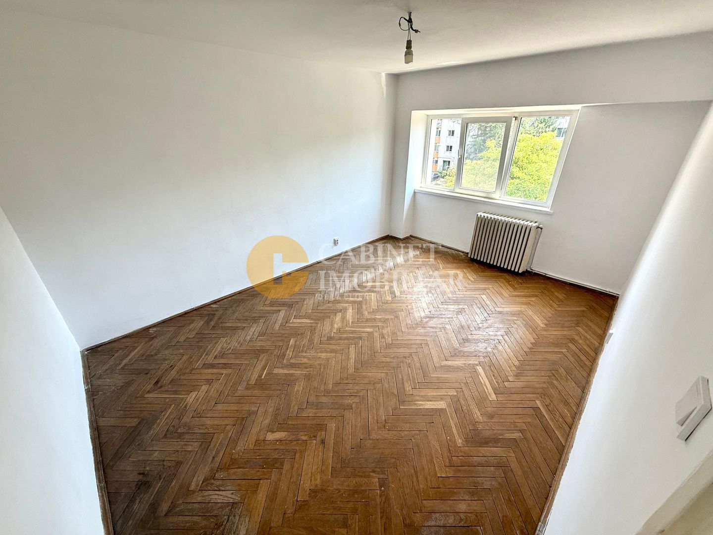 4 Camere Decomandat -  Etaj 2 - Bloc 1981 - Zona Galata - Poză 1