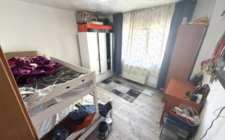 2 camere decomandat Piata Garii -etaj 2- centrala 50mp - Poză 3
