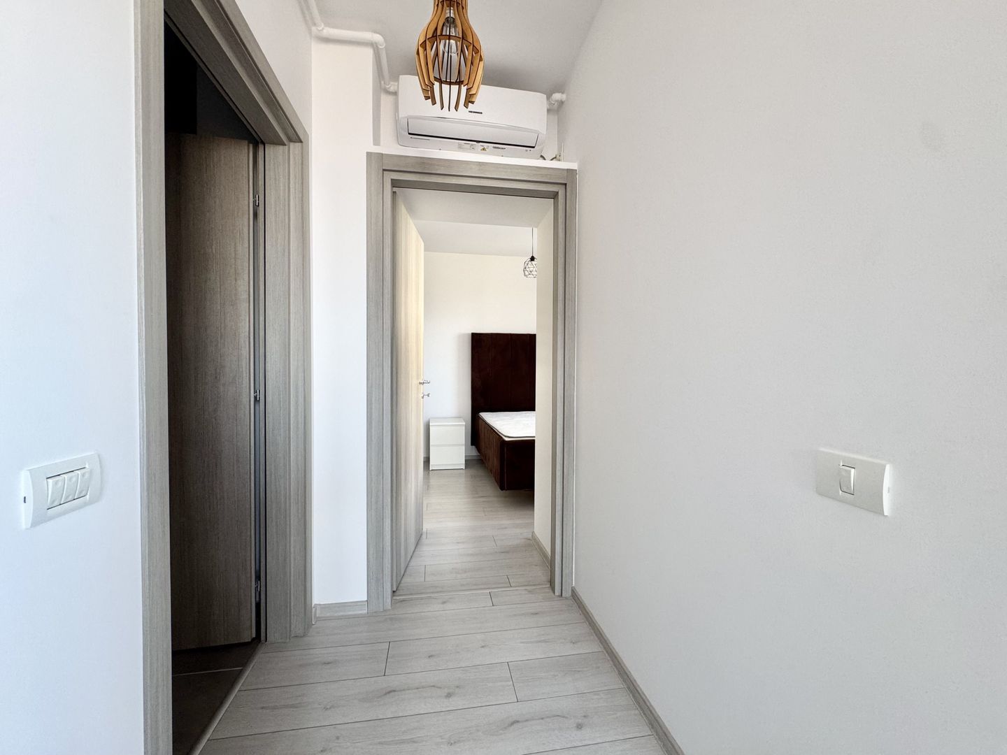 Apartament luminos cu 2 camere, balcon – zona Vox - Poză 15