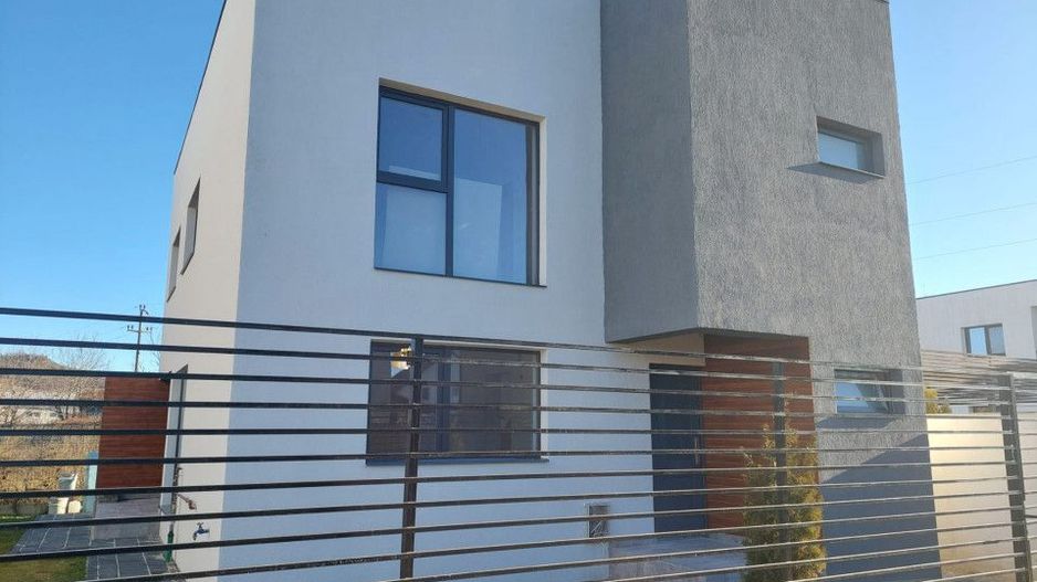 Vanzare Vila 4 camere Stefanesti - Poză 3