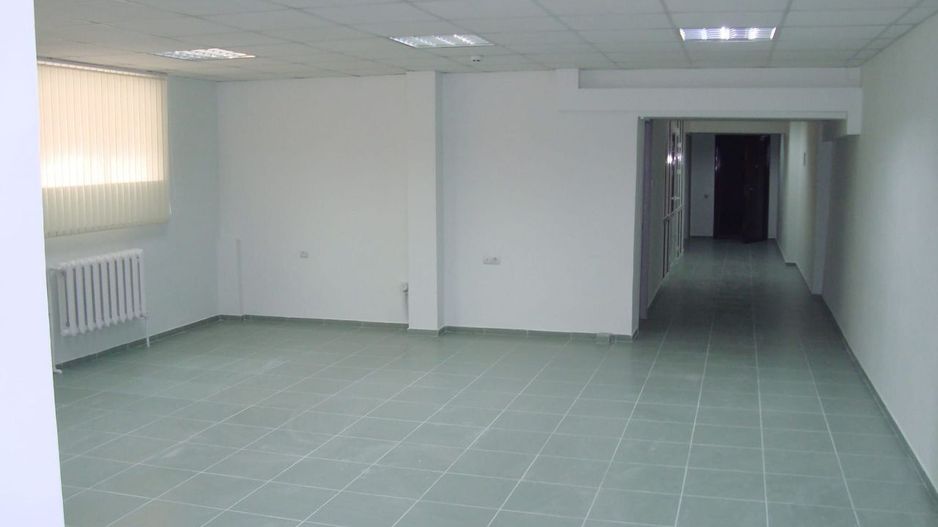 Vânzare oficii la parter, 200mp, perfect pentru magazin, atelier, frizerie, salon cosmetologic, masaj, dentist - Poză 12