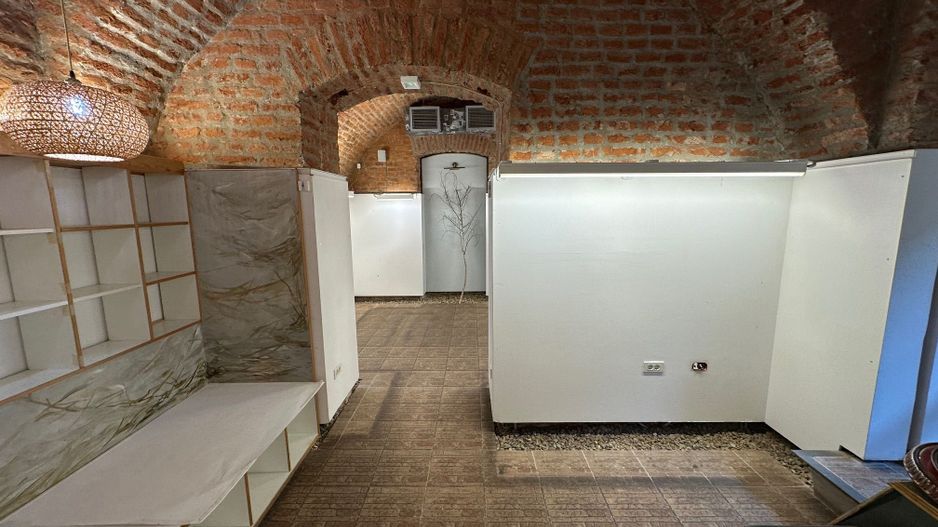 Spatiu comercial în Piața Unirii - 155 mp - Poză 18