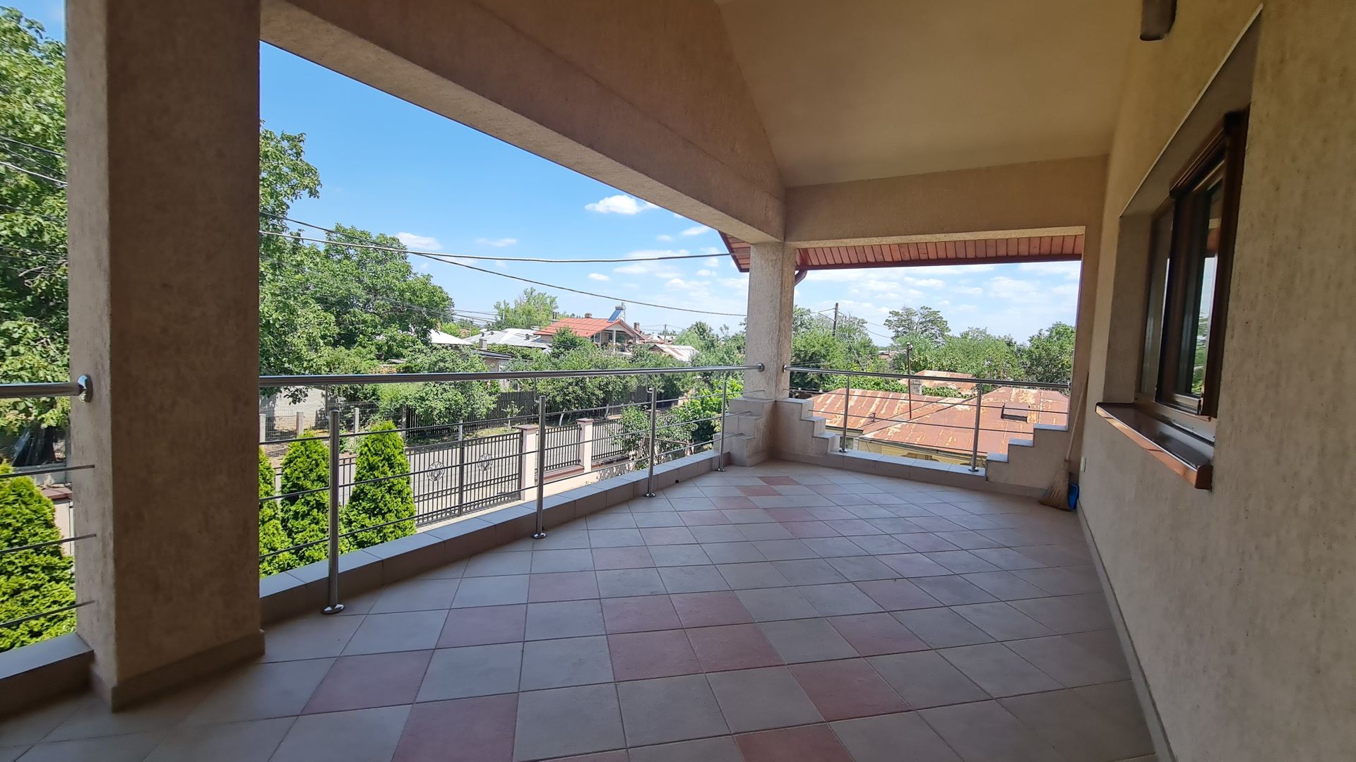 Vila impozanta in zona linistita la 15 minute de capitala! - Poză 23