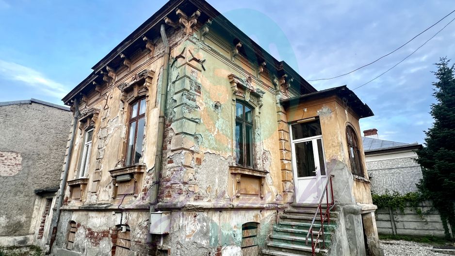 Proprietate cu potențial | Vilă 1935 | 397 mp teren |Proiect mansardare - Poză 1