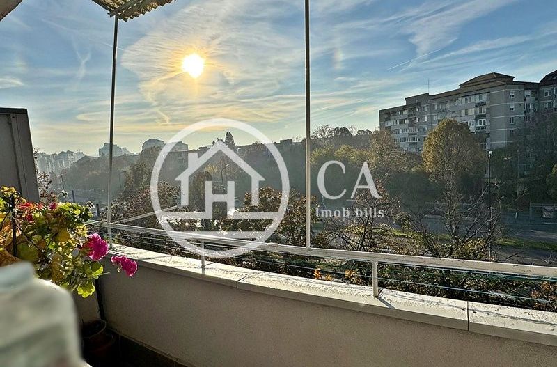 Apartament de vânzare cu 3 camere în zona Dacia, Oradea - Poză 8