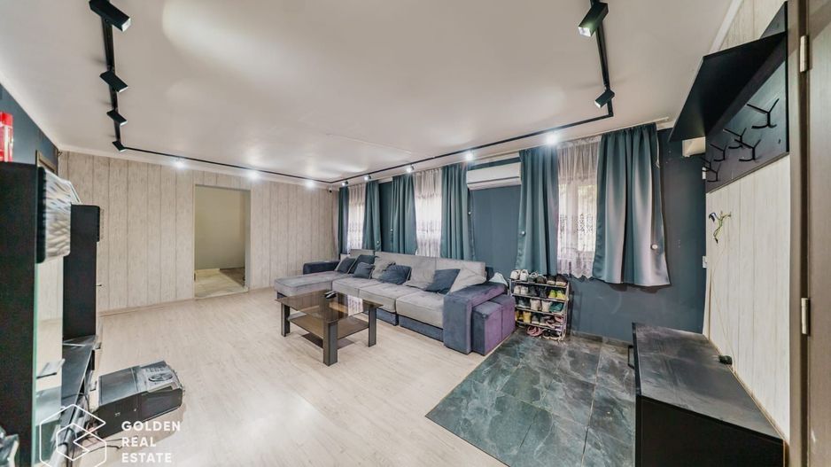 Casa ideala pt familie numeroasa sau spatiu de birouri, teren 908 mp, Gai - Poză 2