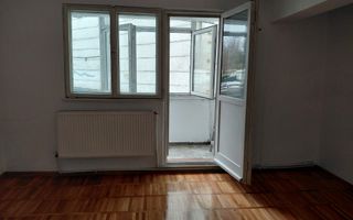 Apartament 2 camere – Port, etaj 1/4 – 3 balcoane, centrală, geam la baie - Poză 2