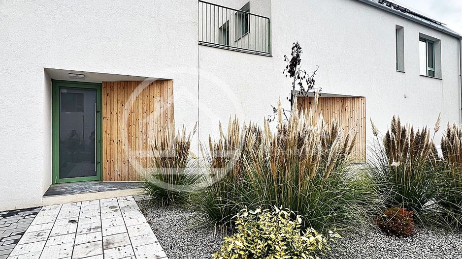 Casa de vanzare cu 5 camere in Paleu, Bihor - Poză 1