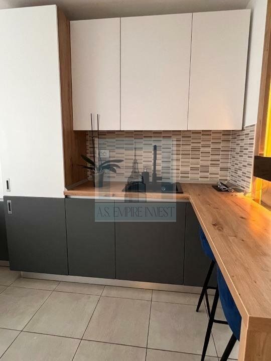 Penthouse 3 camere mobilat-utilat - zona Tractorul (Top City) - Poză 5