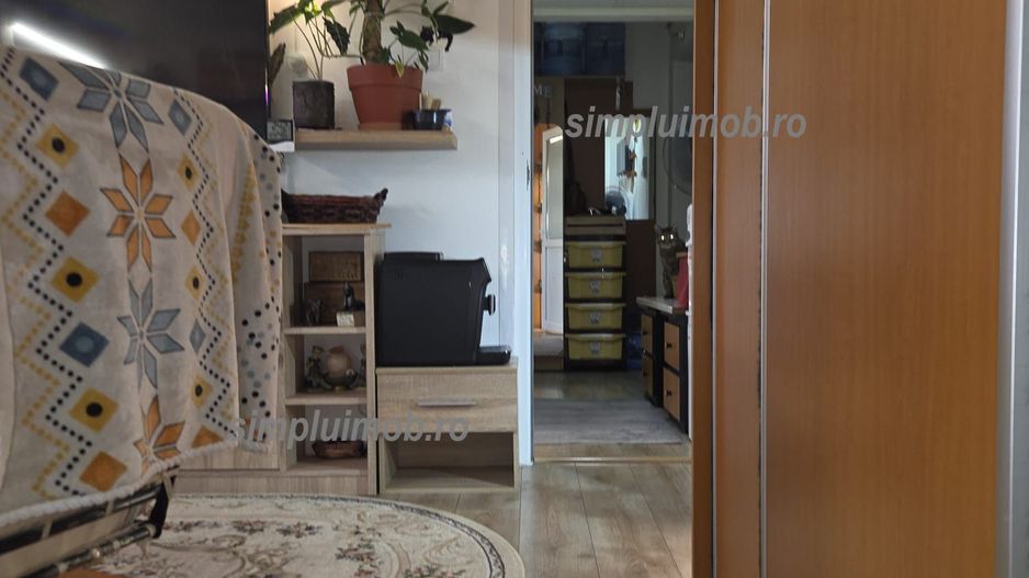 3 camere renovat Brancoveanu stradal Sector 4 - Poză 4