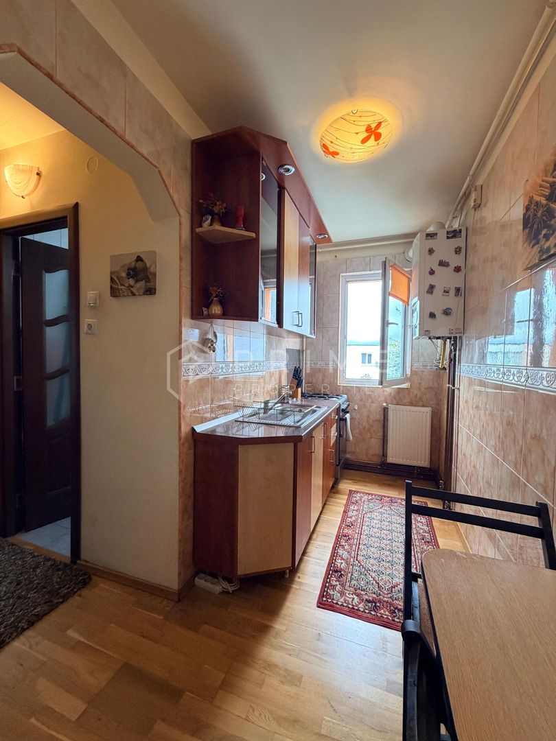 Apartament 2 camere, amenajat, decomandat, etaj 4- Dâmbu Pietros - Poză 7