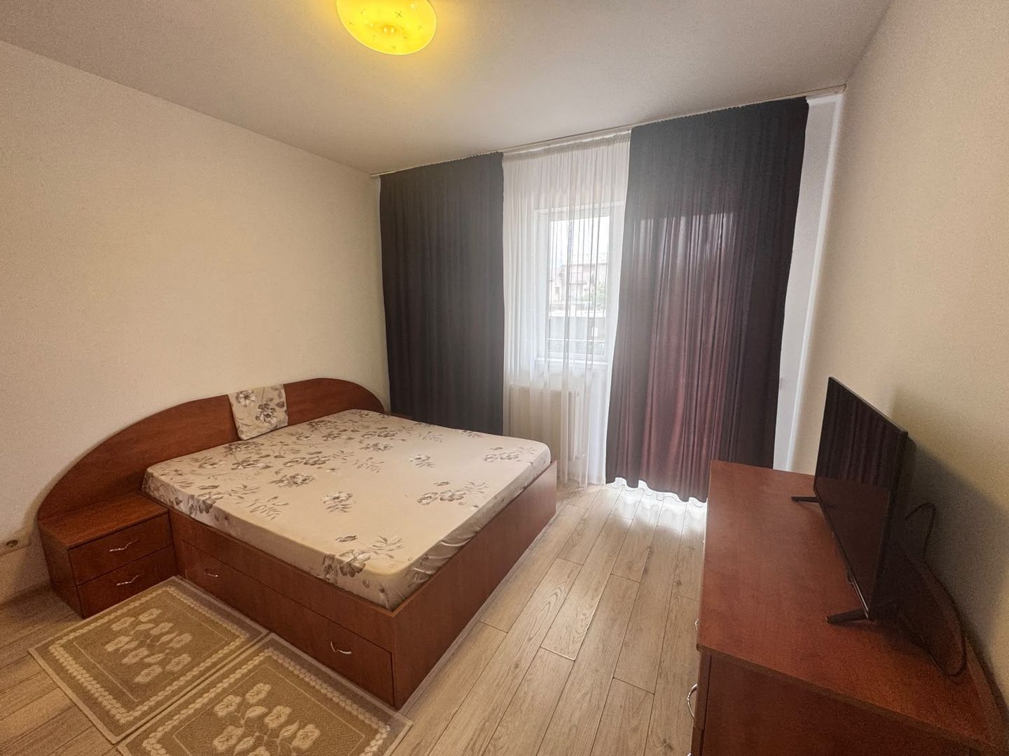 AP. 2 CAMERE - PARCARE INCLUSA, CENTRALA PROPRIE, MUTARE IMEDIATA - Poză 3