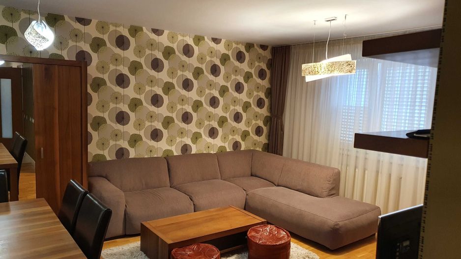 De inchiriat apartament cu 3 camere , Parcul Carol sector 4 - Poză 1