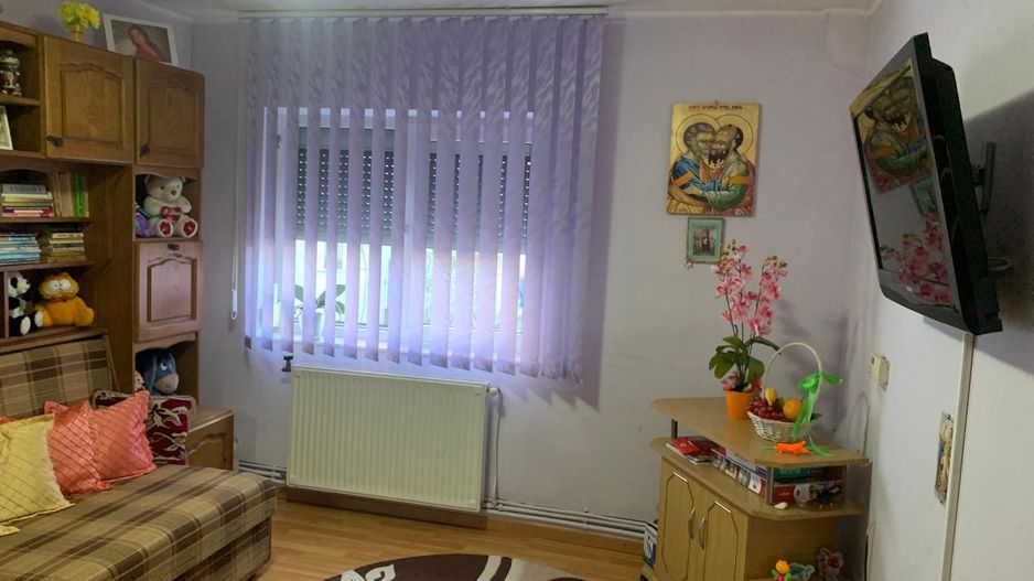APARTAMENT DE VANZARE 3 CAMERE SIRET - Poză 9
