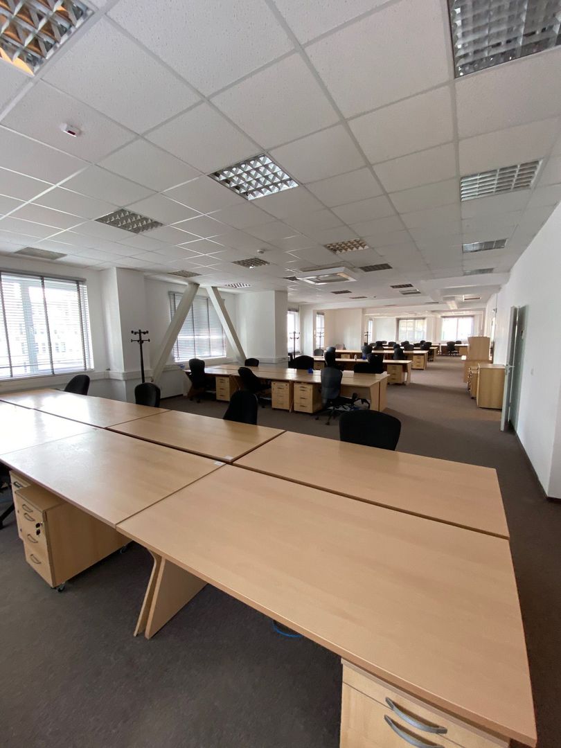 Cladire de  birouri - zona COMPLEX - Poză 21