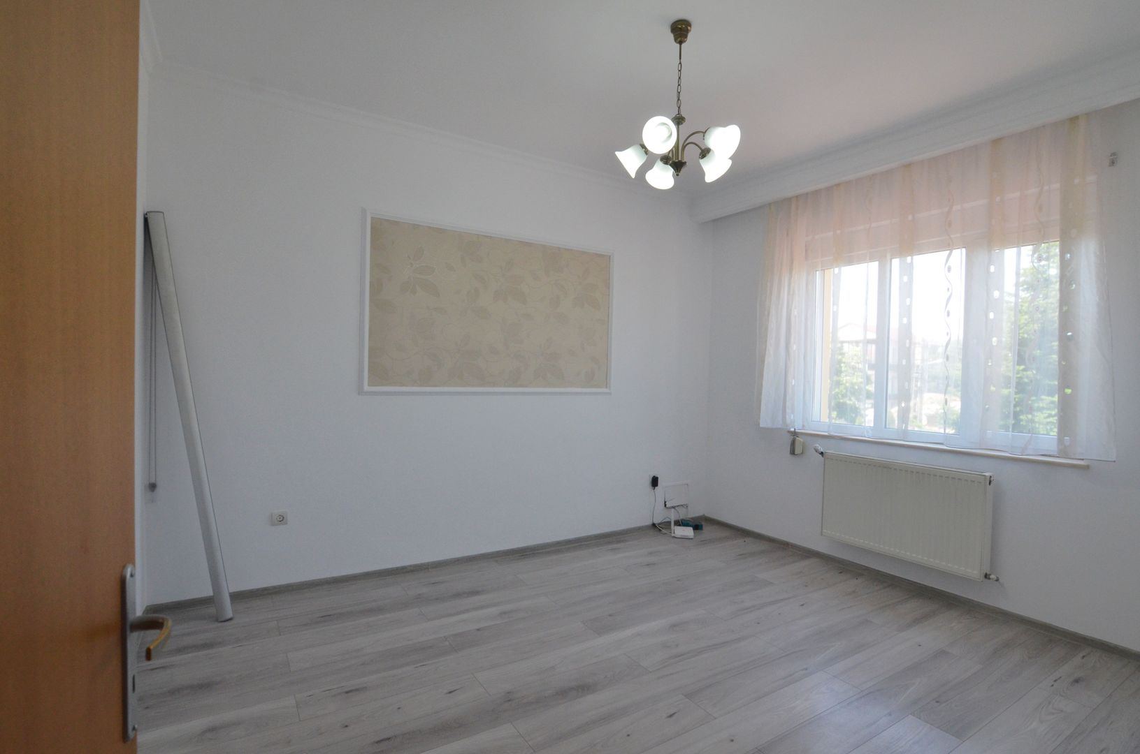 Inchiriem Vila individuala 6 camere cu panouri solare zona Pipera - Poză 15