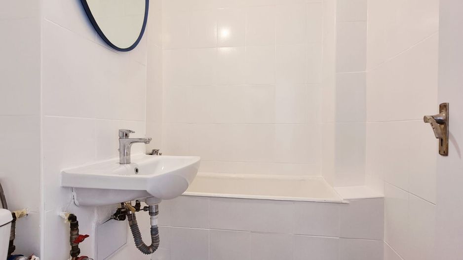 MILITARI LUJERULUI METROU 2 Camere Etaj 2din4 Bloc Reabilitat Termic - Poză 18