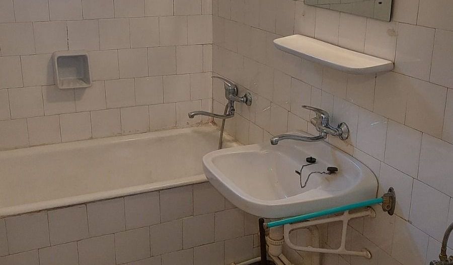 Ag EUROPA vinde ap 3 cam 61mp DECOMANDATE la PARTER in Solidarității. - Poză 10