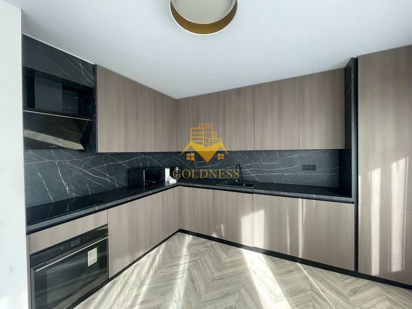 Apartament 108 mp Superfinisat| West City Tower| Reducere 15.10-15.11 - Poză 12