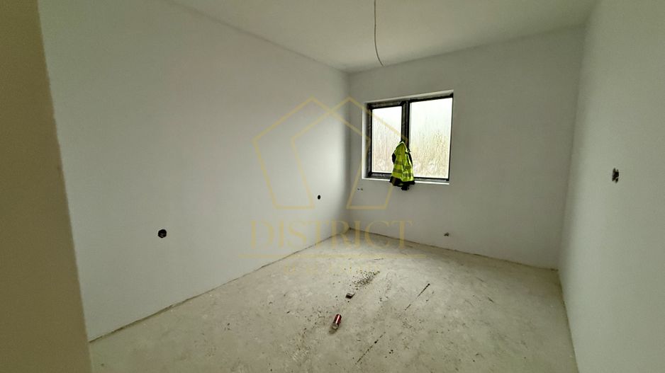 Duplex cu perete dublu cu toate utilitatile | Sanandrei - Poză 2