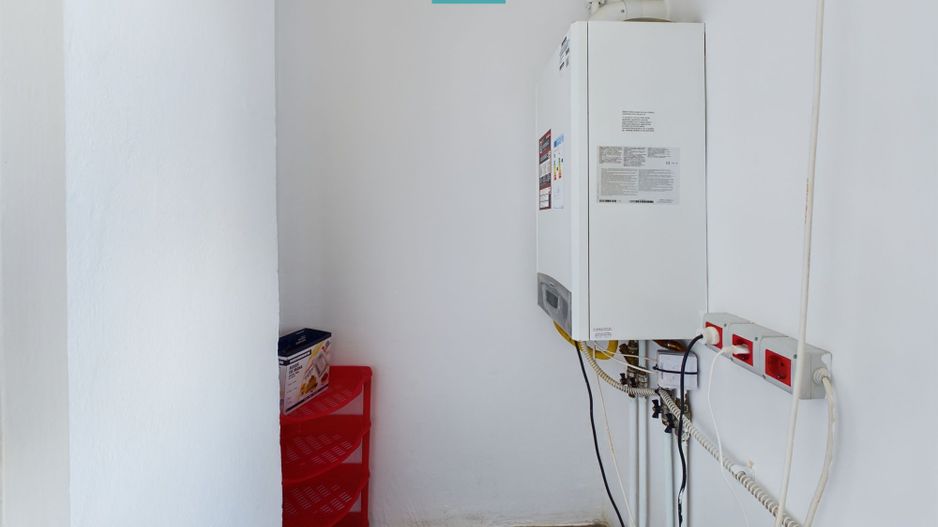 Apartament de închiriat cu 3 camere în Micalaca - Poză 9