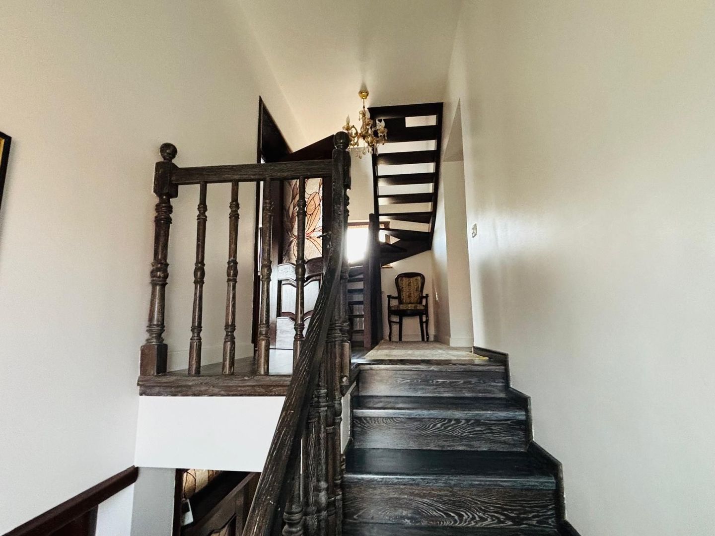 Vilă deosebită în Șcheia I 240 mp utili I teren 1000 mp I 295.000 € - Poză 20