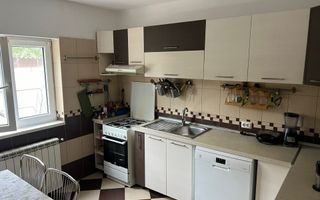 Casă P+1 – 4 dormitoare, curte modernă, dormitor la parter - Poză 7