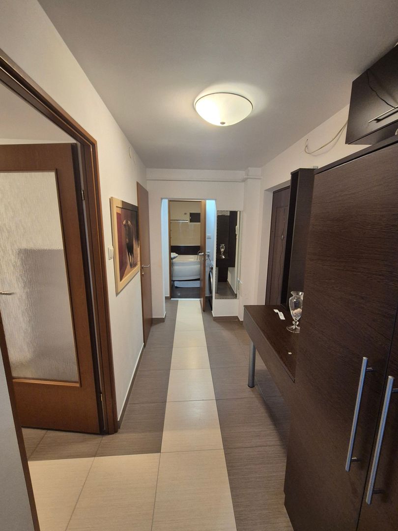 Închiriez apartament 2 camere Micro 4 - Poză 3