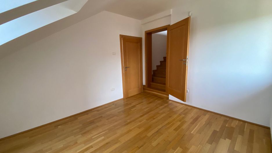 Vilă  inchiriere zona Aradului aproape de British School - Poză 26