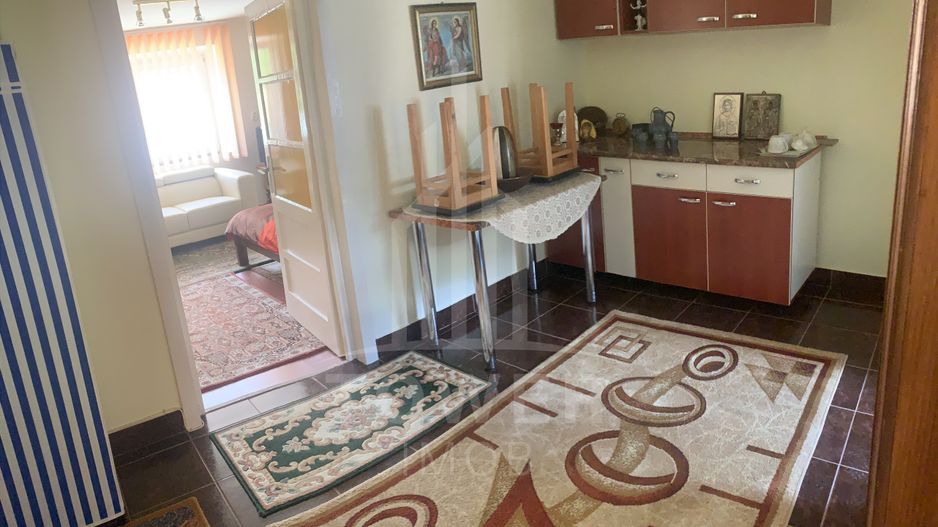 Casă în centrul Cisnădioarei cu 243mp de locuit și teren de 936mp - Poză 24