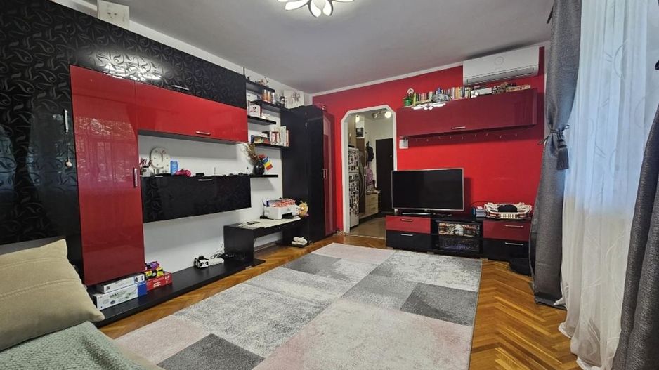 Circumvalatiunii | 3 Camere | Etaj Intermediar | Centrala Proprie - Poză 1