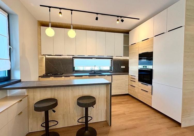 VILA pe un nivel | 4 camere | complet amenajată | 510 mp teren - Poză 3