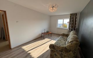 Apartament 3 camere 60 mp bloc 1980 central Filipesti de Padure! - Poză 1