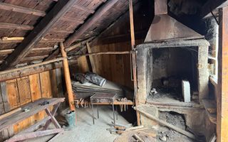 De vanzare casa, atelier fierarie, 4 anexe - 2507 mp in Manastirea Humorului - Poză 12