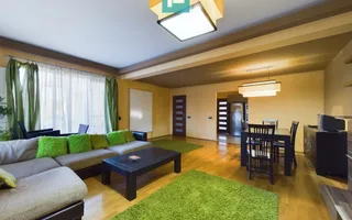 Vilă spațioasă cu 8 camere, Grădiște - Poză 43