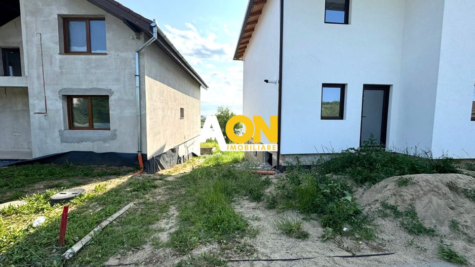 De vanzare apartament 3 camere, la vila, 130mp teren, Lac Chereteu - Poză 11