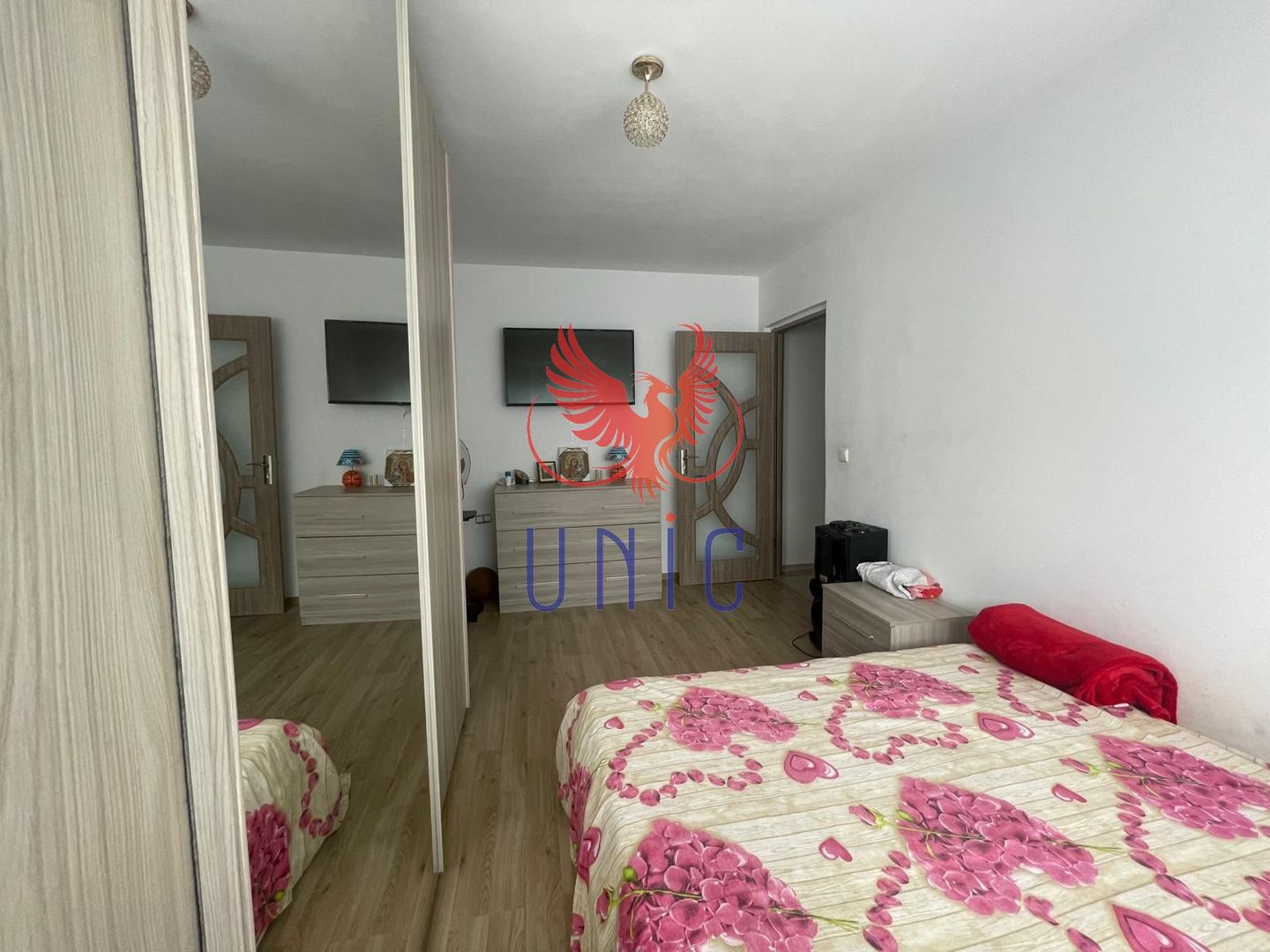 4 camere decomandate, etaj 2, centrala termica - Valea Rosie - Poză 19