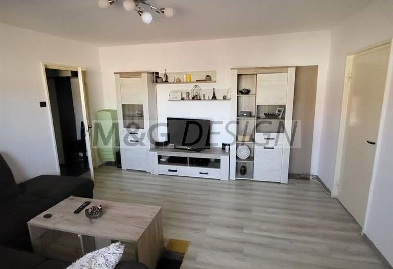 Apartament 2 camere Aradului cu centrala - Poză 1