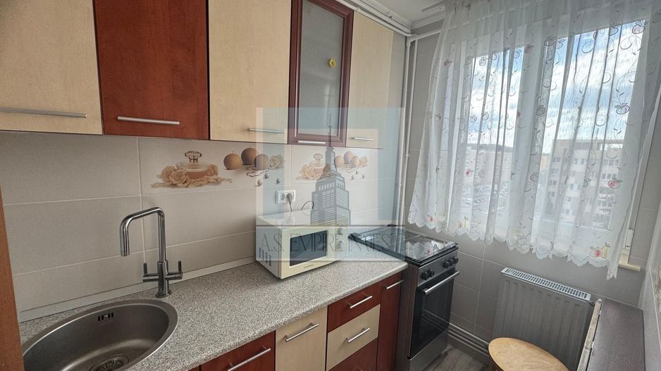 Garsonieră 31 mp-Str. Soarelui-Renovată-Mobilată-Vedere panoramica - Poză 5