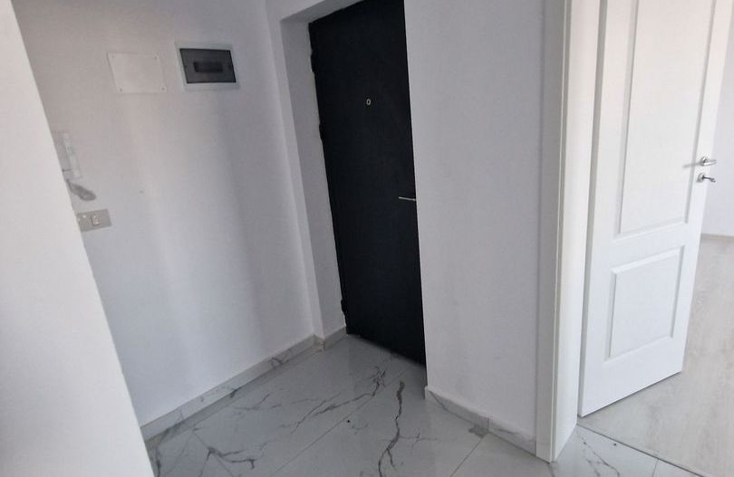 Apartament 2 camere Decomandat parter Giroc. - Poză 2