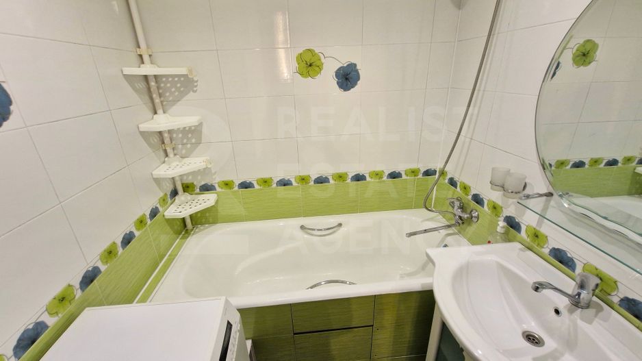 Chirie, apartament, 3 camere, Strada Calea Ieşilor, Sculeni - Poză 11