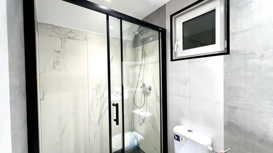 Casa de vacanta spatioasa de vanzare 6 dormitoare in Gura Humorului - Poză 7