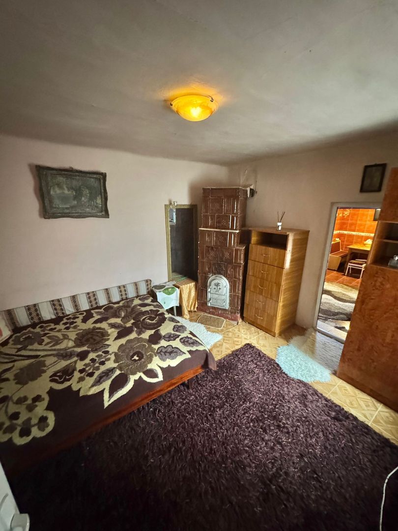 De vânzare casă cu 4 camere, garaj - Poză 13
