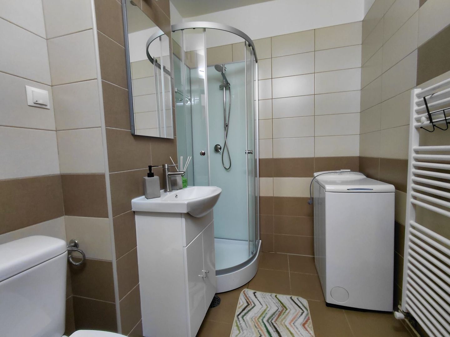 Apartament modern de inchiriat 2 camere etajul 1 Valea Aurie - Poză 8