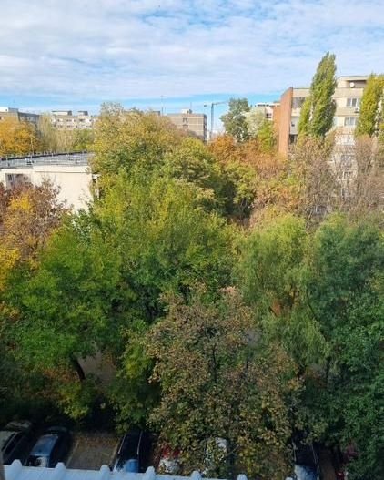 Apartament 3 camere Favorit metrou - Poză 2