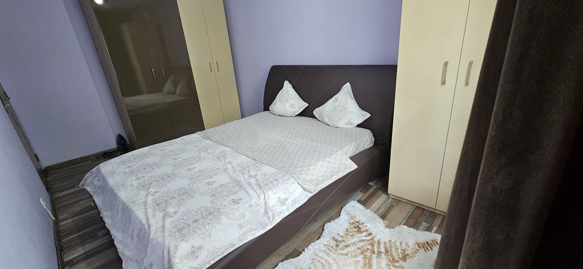 Apartament 3 camere, Zona Circumvalatiunii, Etaj 2, Mobilat si Utilat complet - Poză 2